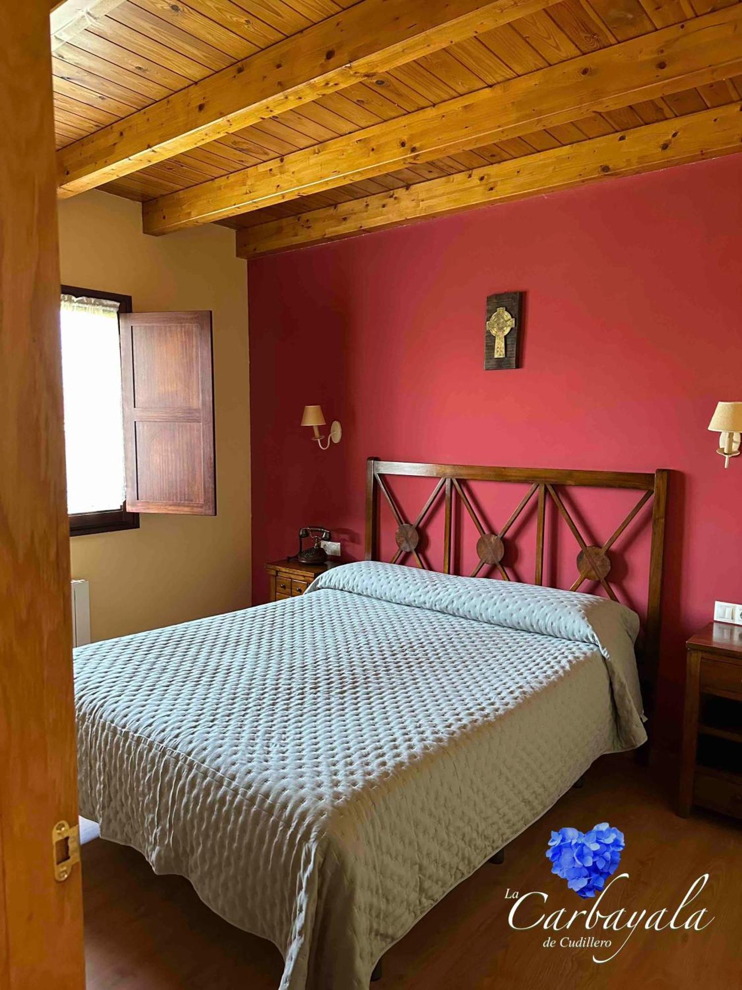 Apartamentos Rurales La Carbayala Oviñana Eksteriør billede