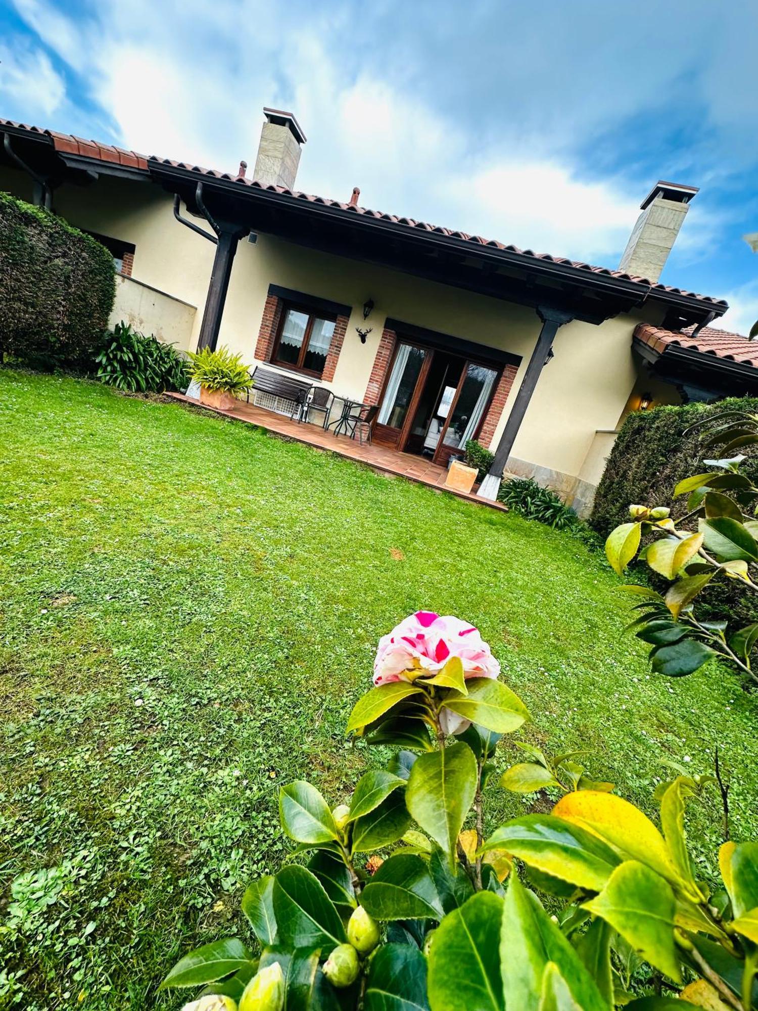 Apartamentos Rurales La Carbayala Oviñana Eksteriør billede