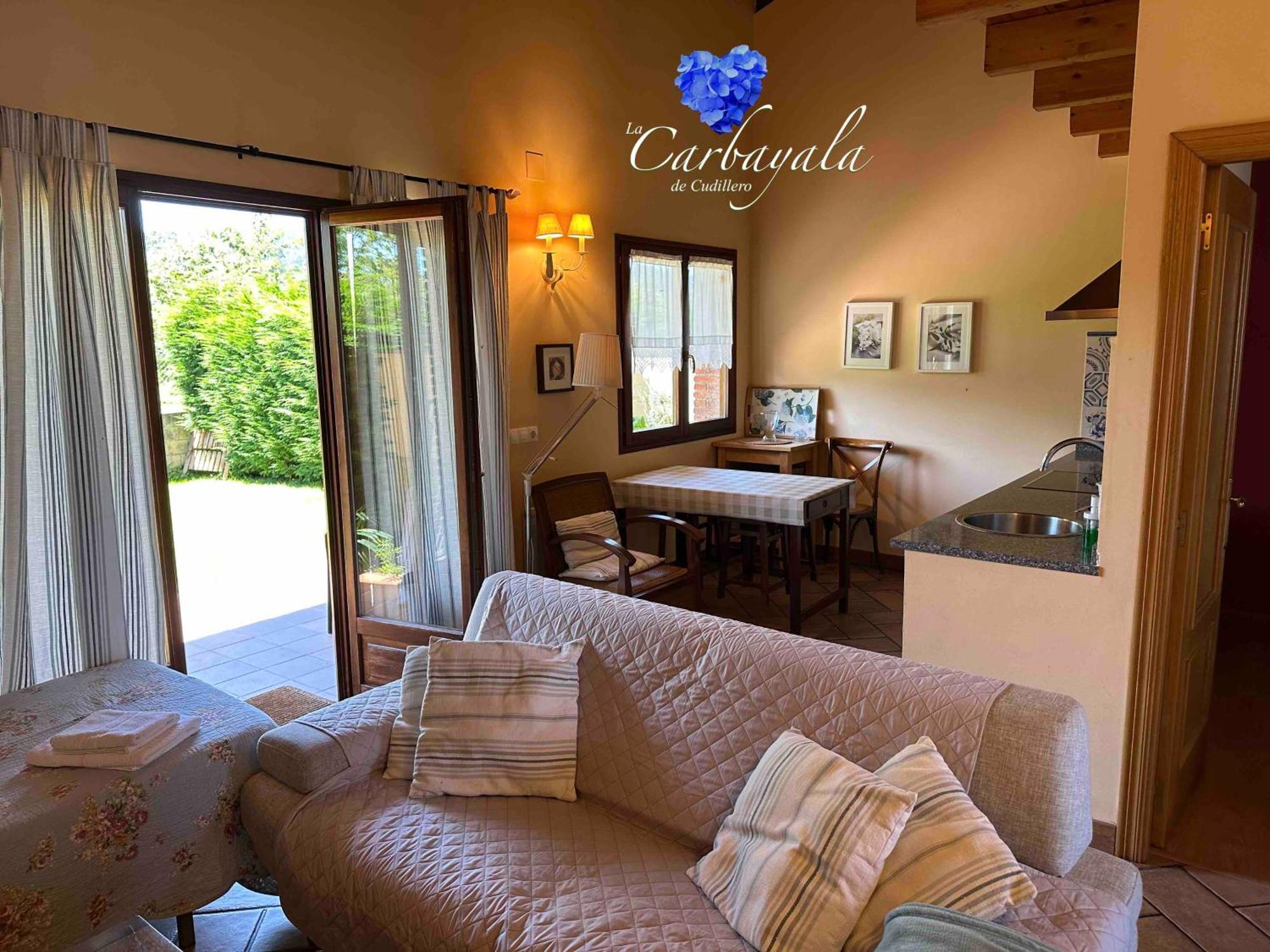Apartamentos Rurales La Carbayala Oviñana Eksteriør billede
