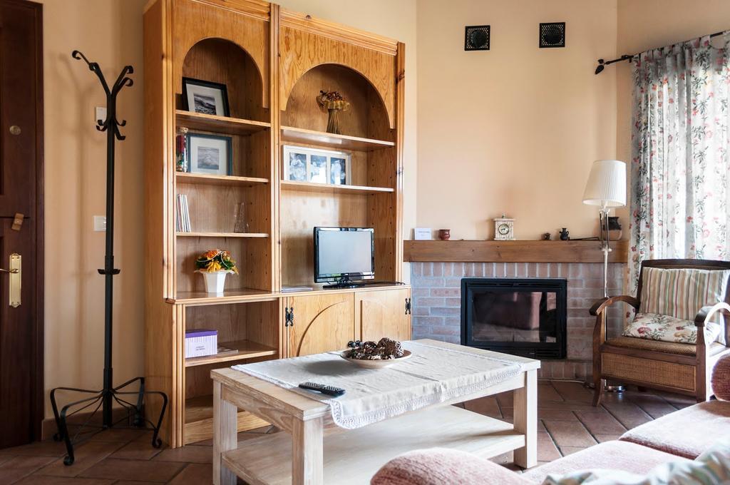 Apartamentos Rurales La Carbayala Oviñana Eksteriør billede